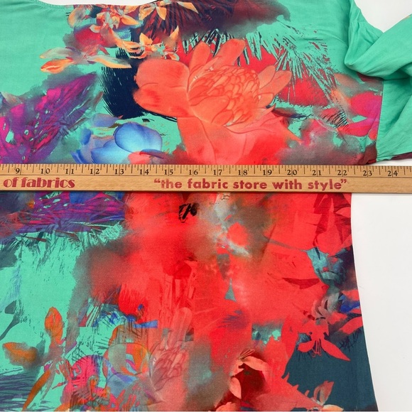 Soft Surroundings Floral Print Boxy Blouse – Size M – Colorful 3/4 Sleeve Top - Picture 8 of 11